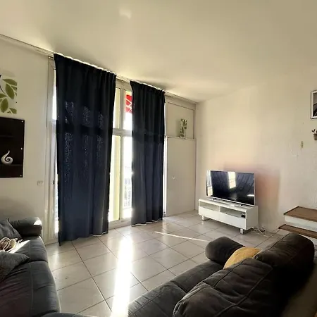 Duplex : Dernier Etage Avec Balcon *