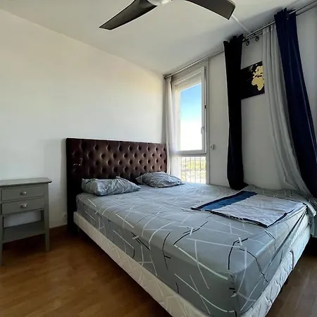 Duplex : Dernier Etage Avec Balcon Apartment